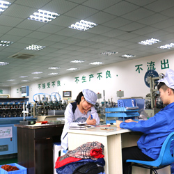 金源机电生产车间